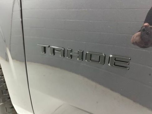 Used 2022 Chevrolet Tahoe LT w/ LT Signature Package image 5