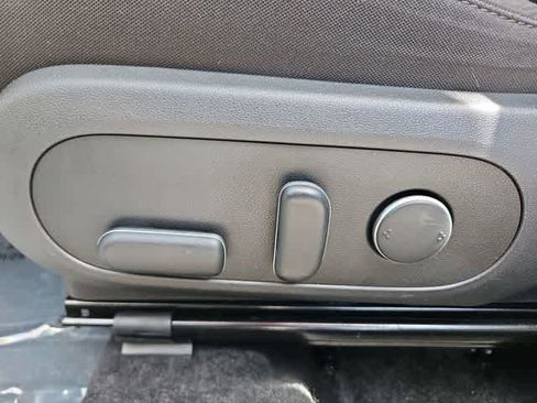 Certified 2024 Hyundai Kona SEL w/ Convenience Package image 17