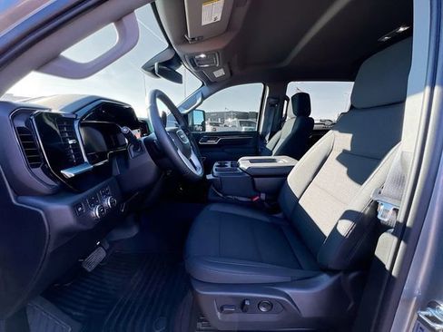 Used 2026 GMC Sierra 2500 SLE w/ SLE Value Package; image 10