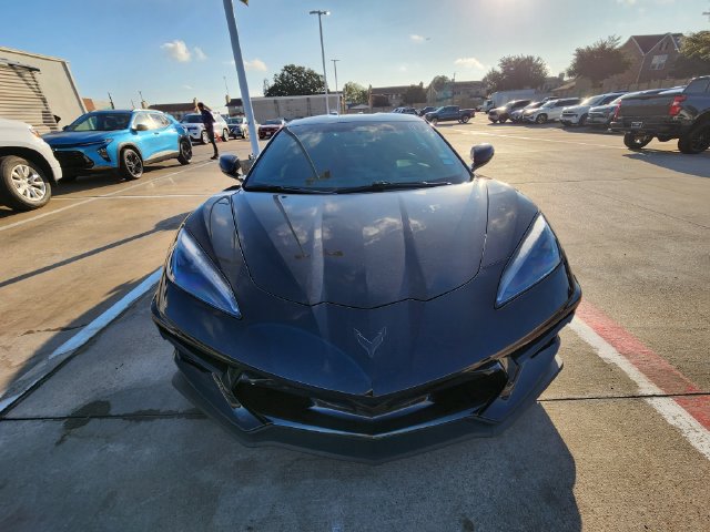 Used 2025 Chevrolet Corvette Stingray Preferred Cpe w/ Z51 Performance Package RWD image 2