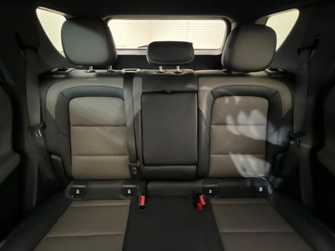 Used 2025 Chevrolet Equinox LT w/ Convenience Package II AWD/4WD image 25