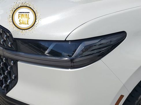 New 2025 Lincoln Navigator Black Label image 12