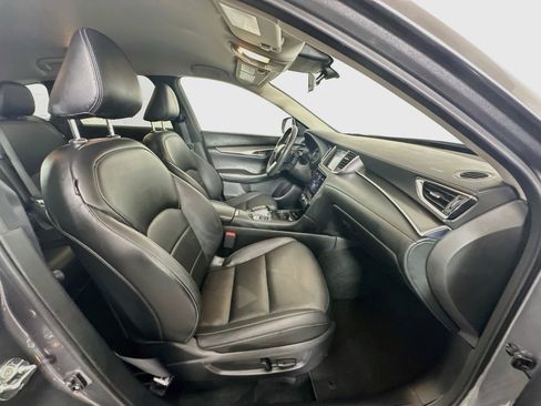 Used 2023 INFINITI QX50 Pure FWD image 32