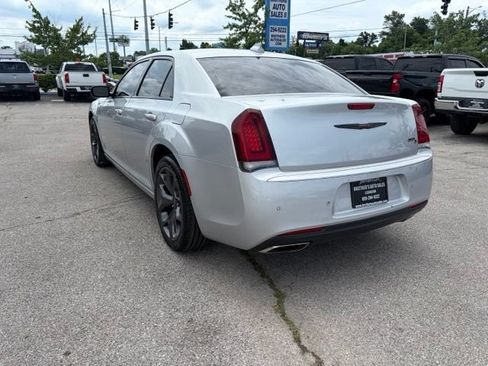 Used 2021 Chrysler 300 S RWD image 5