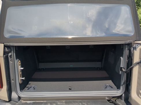 New 2025 Ford Bronco 4-Door image 11