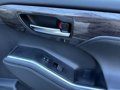 New 2026 Toyota Highlander Limited AWD/4WD image 20