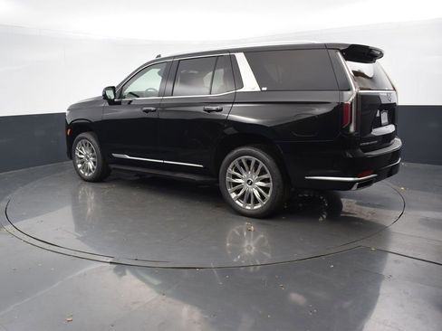 Used 2021 Cadillac Escalade Premium Luxury image 4