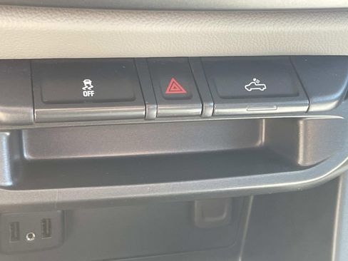 Used 2022 Chevrolet Colorado W/T w/ WT Convenience Package RWD image 20