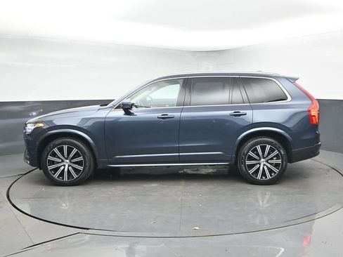 Used 2023 Volvo XC90 B6 Core w/ Climate Package image 5