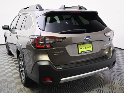 Used 2024 Subaru Outback Limited XT AWD/4WD image 4