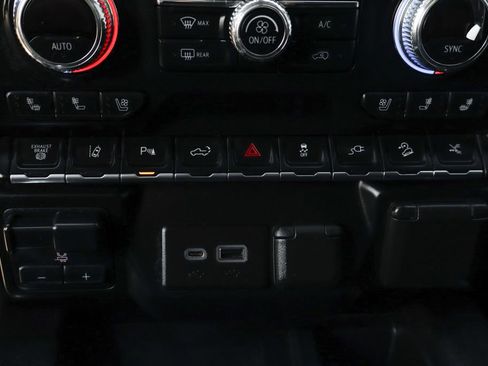 Used 2022 GMC Sierra 2500 Denali image 45