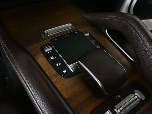 Certified 2023 Mercedes-Benz GLS 450 4MATIC image 15