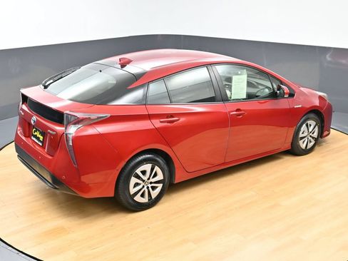 Used 2018 Toyota Prius Two w/ Prius Two Safety Plus Package FWD image 39