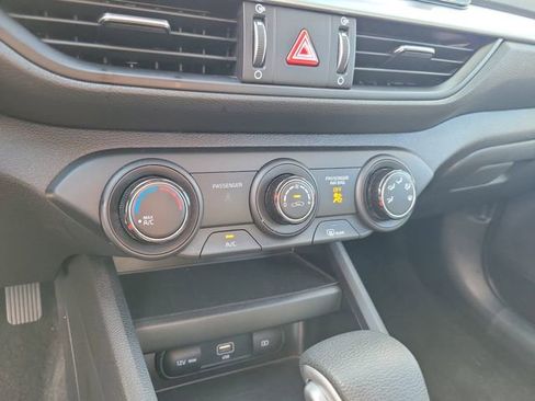 Used 2024 Kia Forte LXS FWD image 21