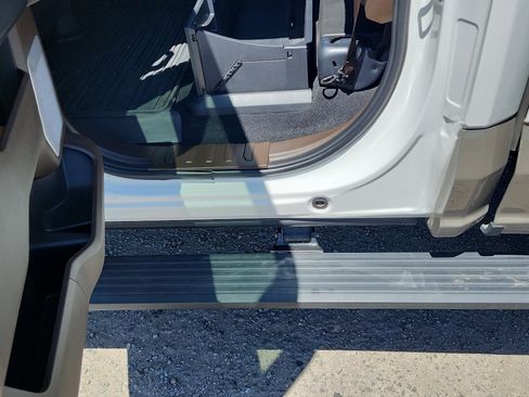 Used 2025 Ford F150 King Ranch w/ FX4 Off-Road Package image 14