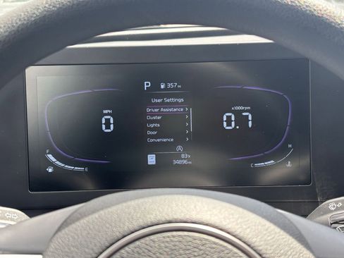 Used 2025 Kia Sportage LX FWD image 38