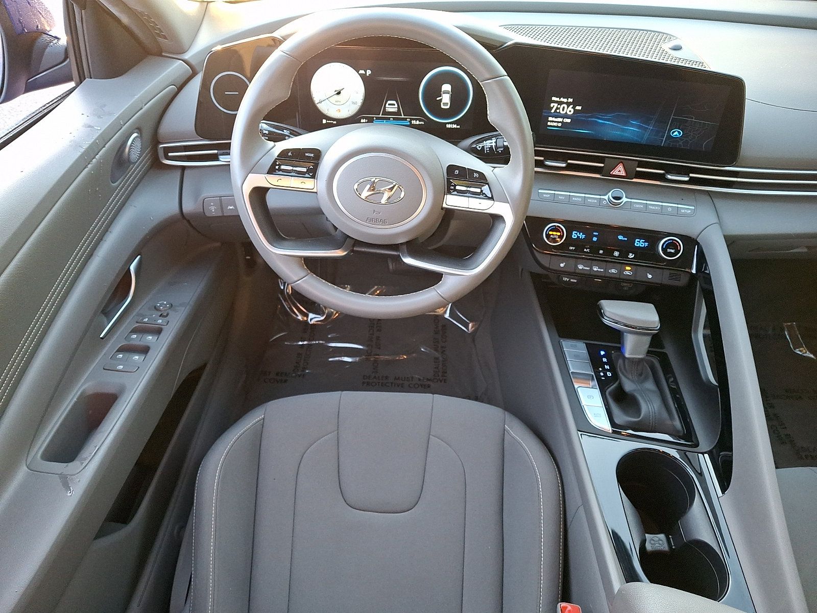 Certified 2023 Hyundai Elantra SEL w/ Convenience Package FWD image 11