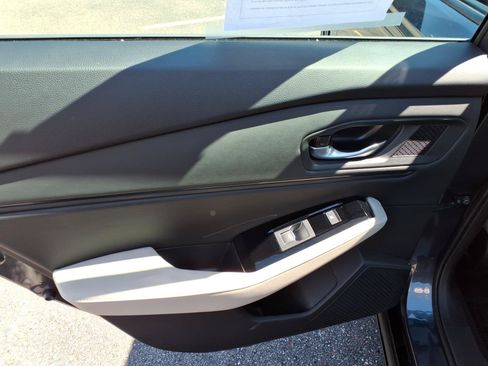 Certified 2025 Honda Accord Touring image 9