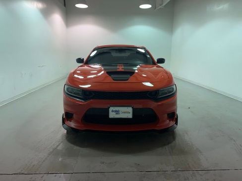 Used 2023 Dodge Charger R/T w/ Harman/Kardon Audio Group image 2