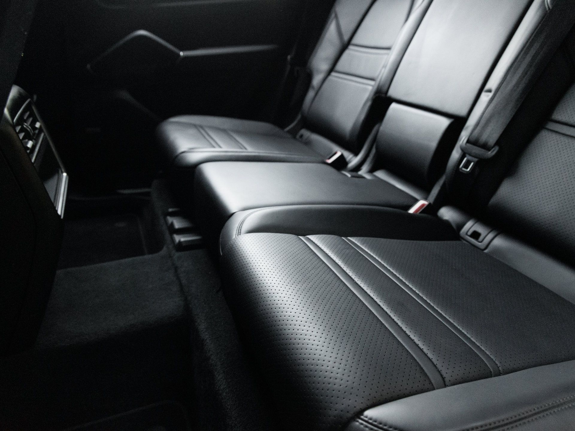 Certified 2020 Porsche Cayenne AWD/4WD image 23