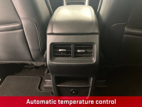 Used 2024 Ford Edge SEL AWD/4WD image 14