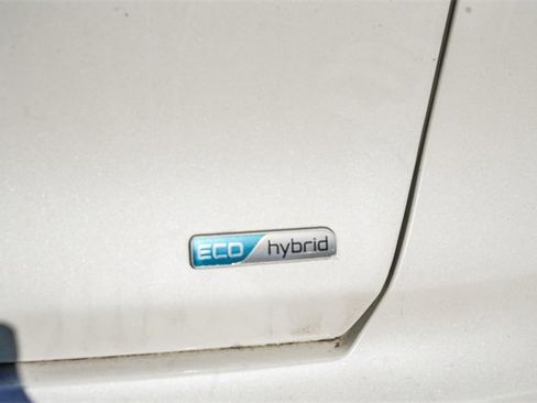 Used 2022 Kia Niro LXS image 14