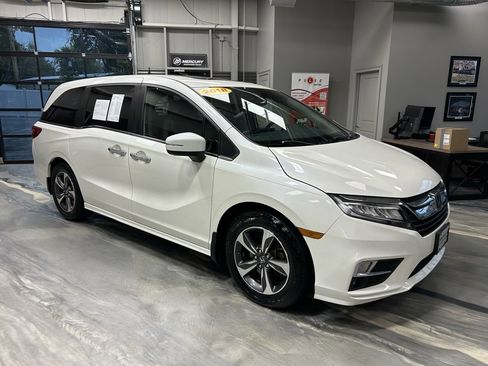 Used 2018 Honda Odyssey Touring image 31