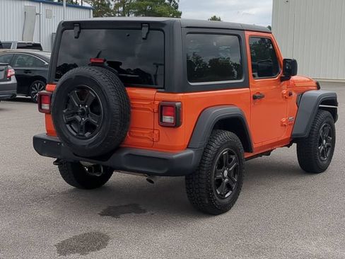 Used 2020 Jeep Wrangler Sport AWD/4WD image 3