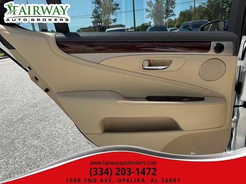 Used 2015 Lexus LS 460 L RWD image 30