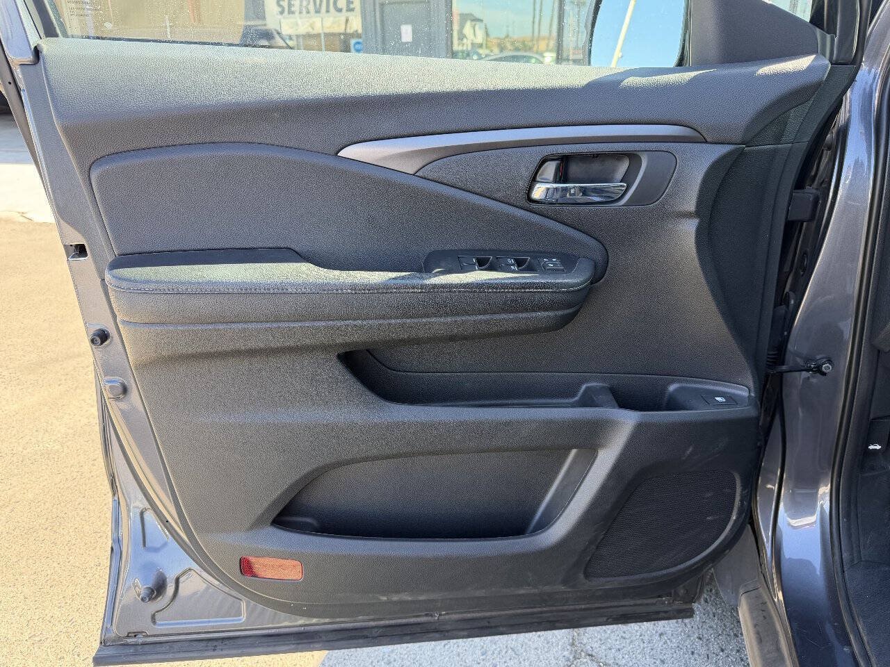 Used 2019 Honda Ridgeline RTL image 10