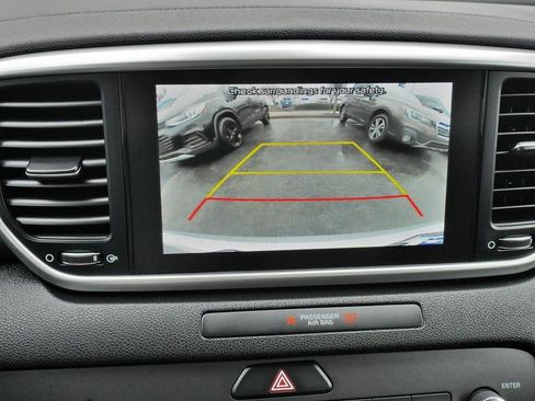 Used 2020 Kia Sportage LX w/ LX Popular Package image 33