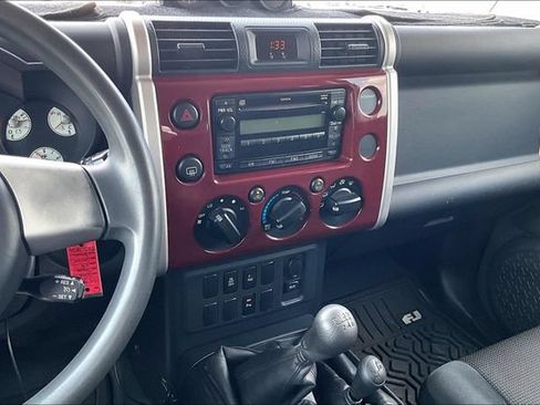 Used 2008 Toyota FJ Cruiser 4WD image 6