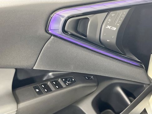 Used 2025 BMW X3 xDrive30i w/ Convenience Package image 18