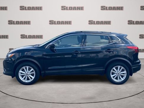 Used 2019 Nissan Rogue Sport SV w/ Technology Package AWD/4WD image 2