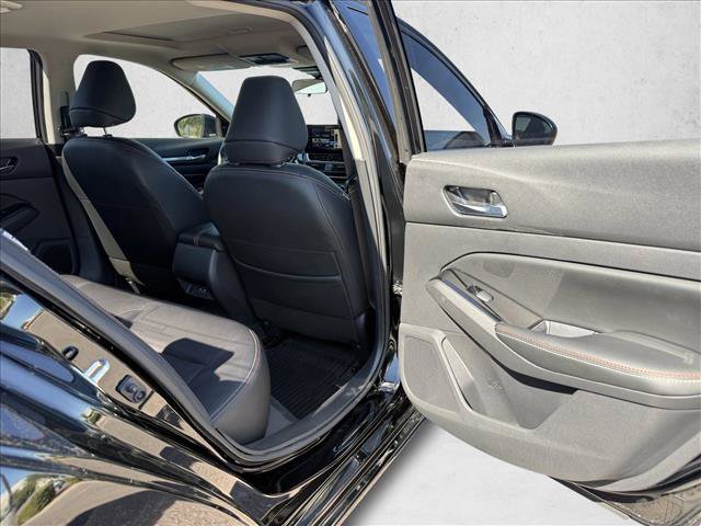 Used 2024 Nissan Altima 2.5 SR w/ SR Premium Package FWD image 23