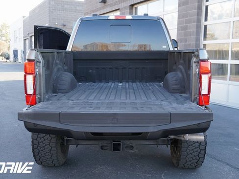 Used 2020 Ford F350 Lariat image 46