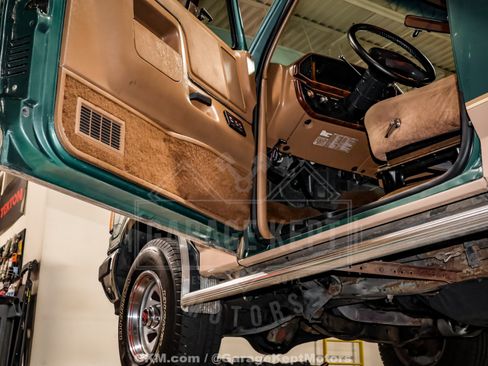 Used 1988 Ford Bronco AWD/4WD image 96