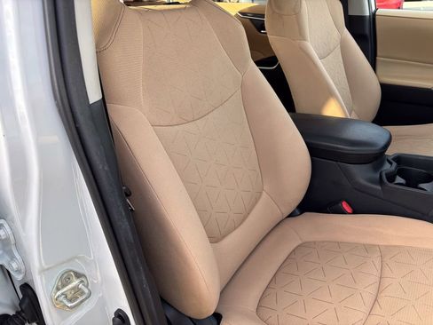 Used 2019 Toyota RAV4 XLE image 35