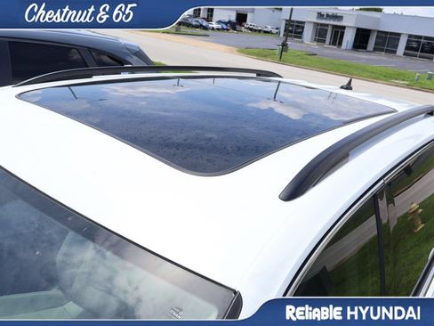Used 2020 Volkswagen Tiguan SE w/ Panoramic Sunroof Package FWD image 14