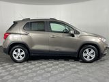 Used 2021 Chevrolet Trax LT w/ Driver Confidence Package image 4