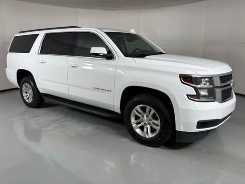 Used 2019 Chevrolet Suburban LT image 11