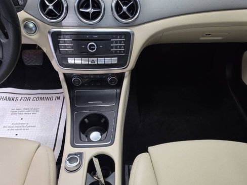 Used 2018 Mercedes-Benz GLA 250 image 29