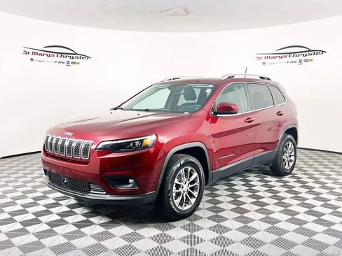 Used 2021 Jeep Cherokee Latitude Plus AWD/4WD image 4