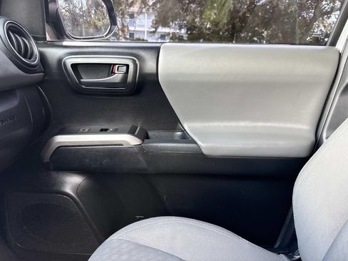 Used 2021 Toyota Tacoma SR5 RWD image 28