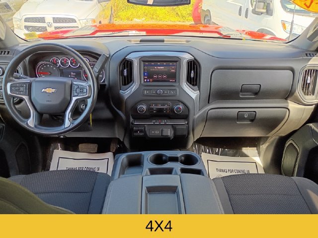 Used 2023 Chevrolet Silverado 2500 Custom w/ Gooseneck/5TH Wheel Package AWD/4WD image 9