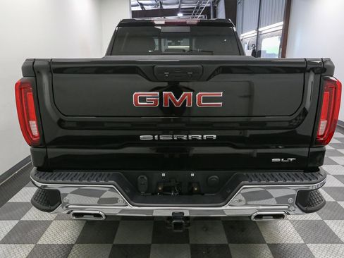 Used 2021 GMC Sierra 1500 SLT w/ SLT Premium Plus Package AWD/4WD image 11