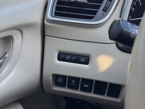 Used 2017 Nissan Murano Platinum w/ Platinum Technology Package image 15