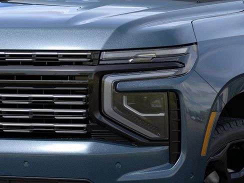 New 2026 Chevrolet Suburban High Country AWD/4WD image 10