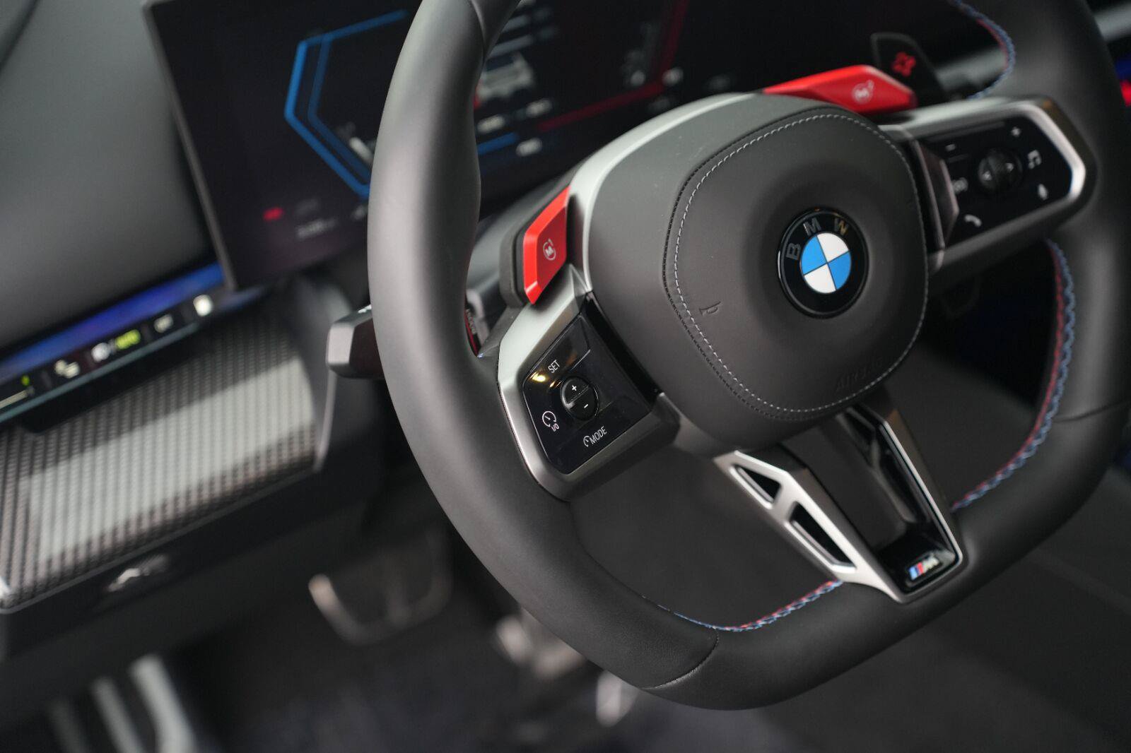 Used 2025 BMW M5 Touring AWD/4WD image 13