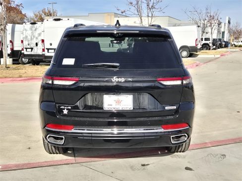 New 2025 Jeep Grand Cherokee Overland w/ Luxury Tech Group IV image 4